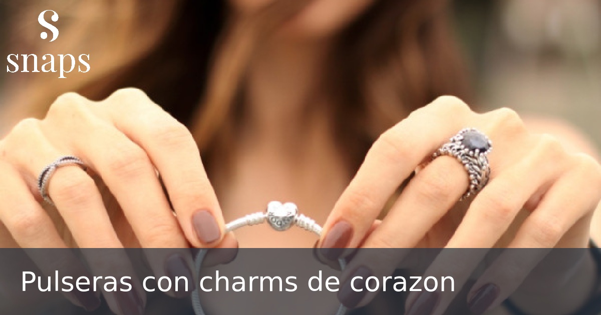 Pulseras con charms de corazon