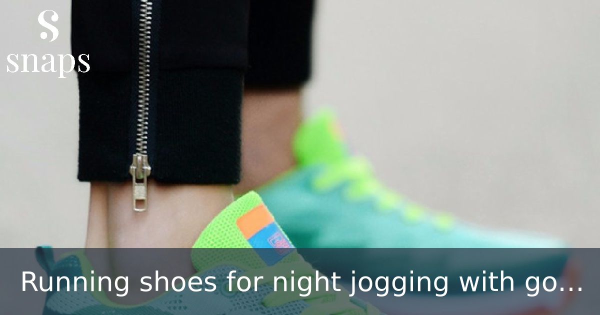 Running shoes for night jogging with good cushioning