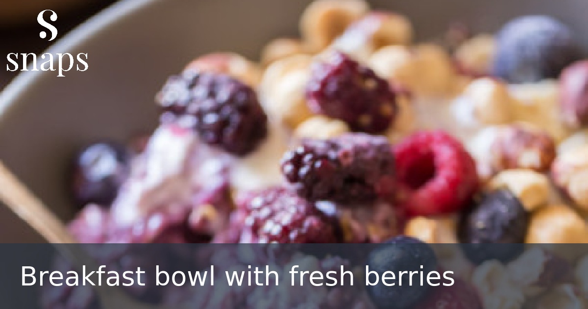 Breakfast bowl with fresh berries
