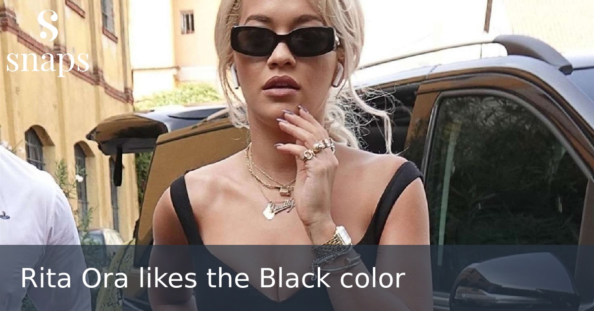 Rita Ora likes the Black color